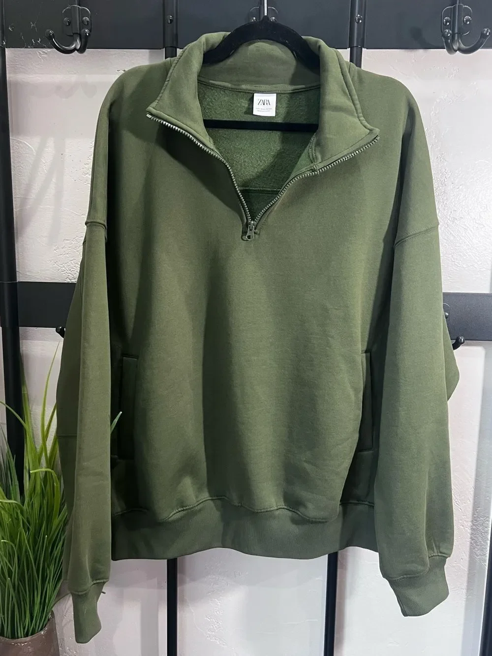 Zara Men’s Green Half-Zip Pullover Sweater Size Large